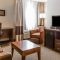 Comfort Inn Boston suite 2