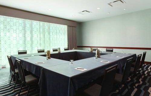 hilton-boston-logan-airport-meeting-space