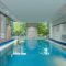 hilton-boston-logan-airport-pool